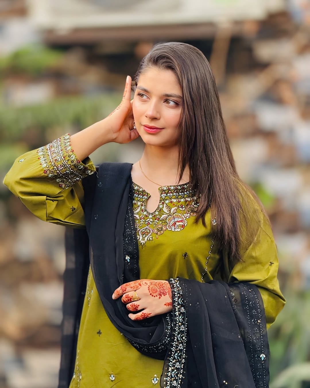 Mayal Embroidered 3PC