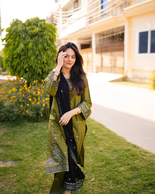 Mayal Embroidered 3PC